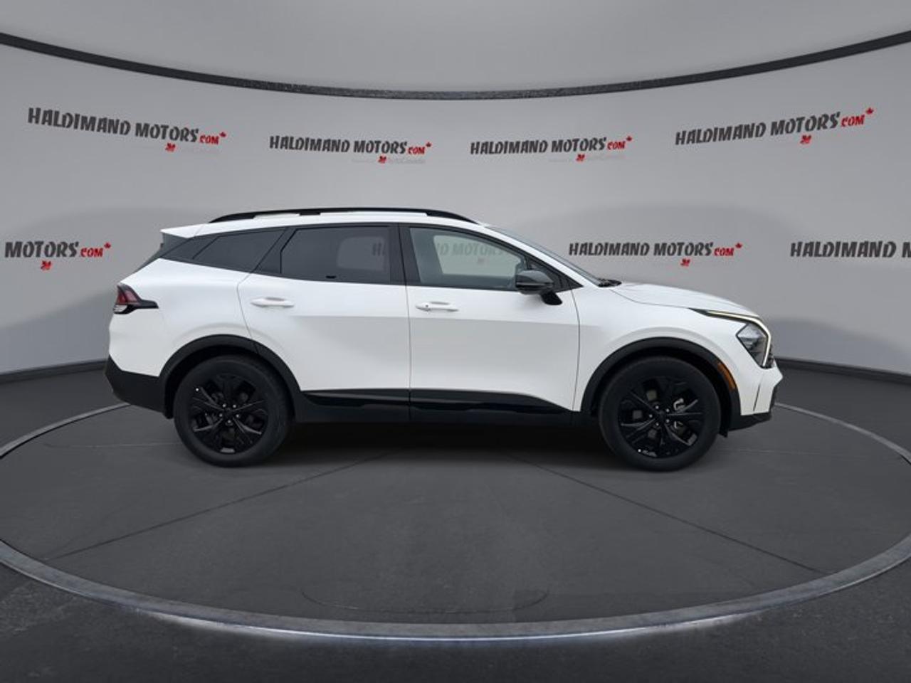 2025 Kia Sportage LX AWD | No Accidents | Leather Seats | Heated Steering Wheel Photo