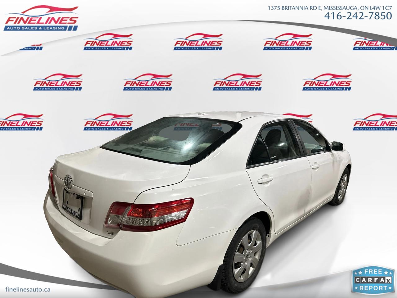 2010 Toyota Camry LE Photo