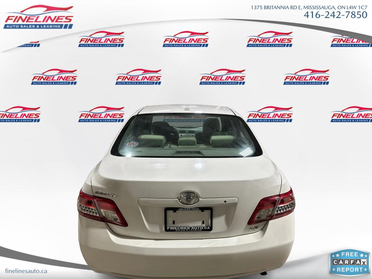 2010 Toyota Camry LE Photo
