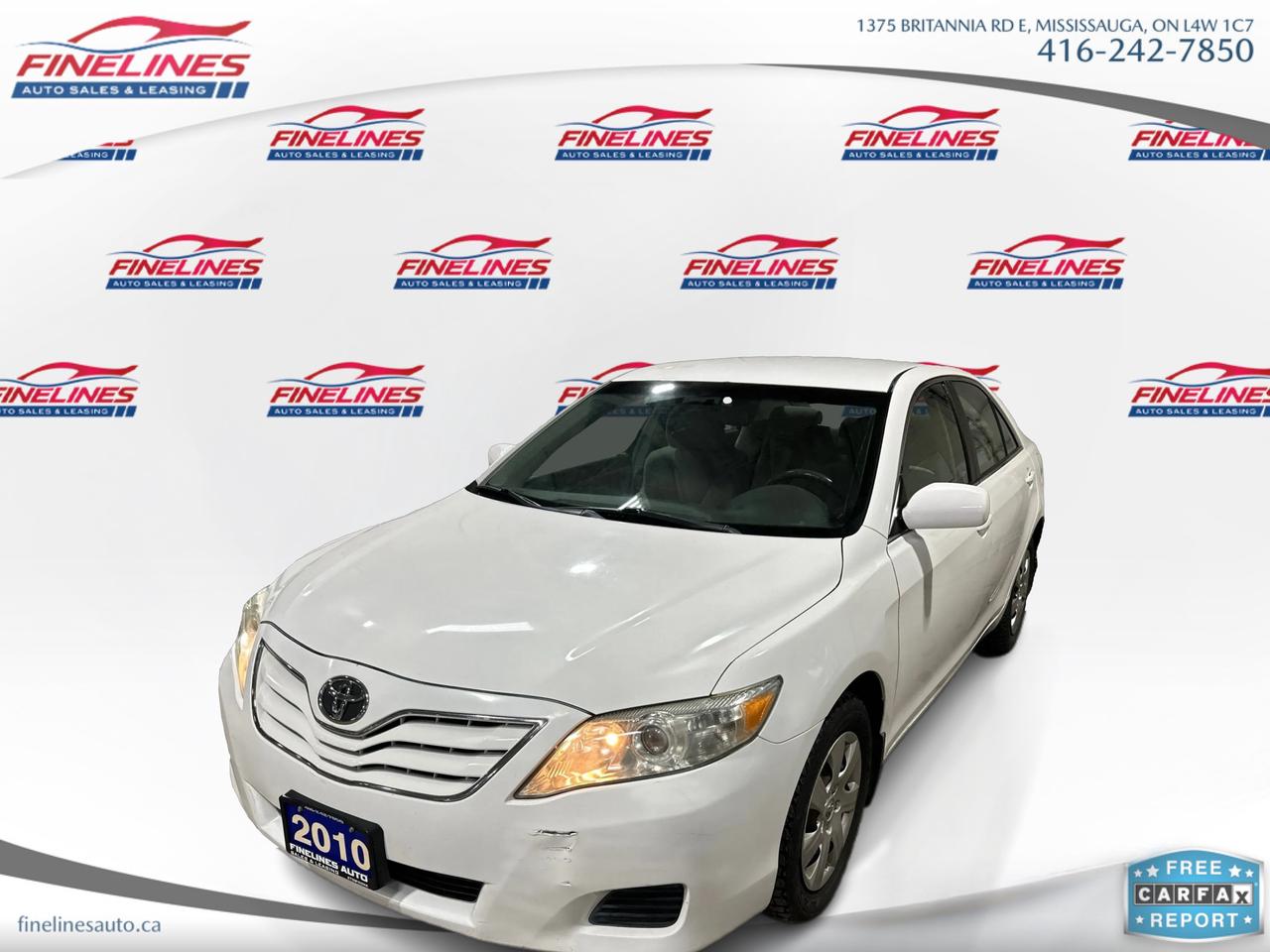 2010 Toyota Camry LE Photo0