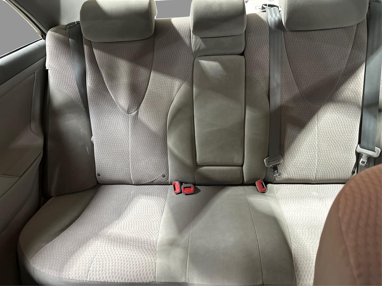2010 Toyota Camry LE Photo
