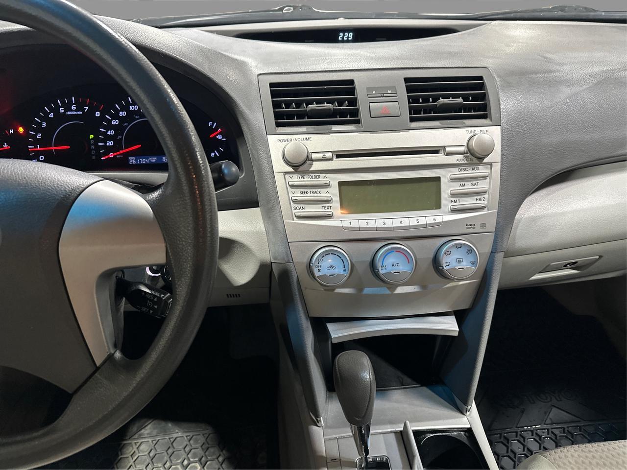 2010 Toyota Camry LE Photo