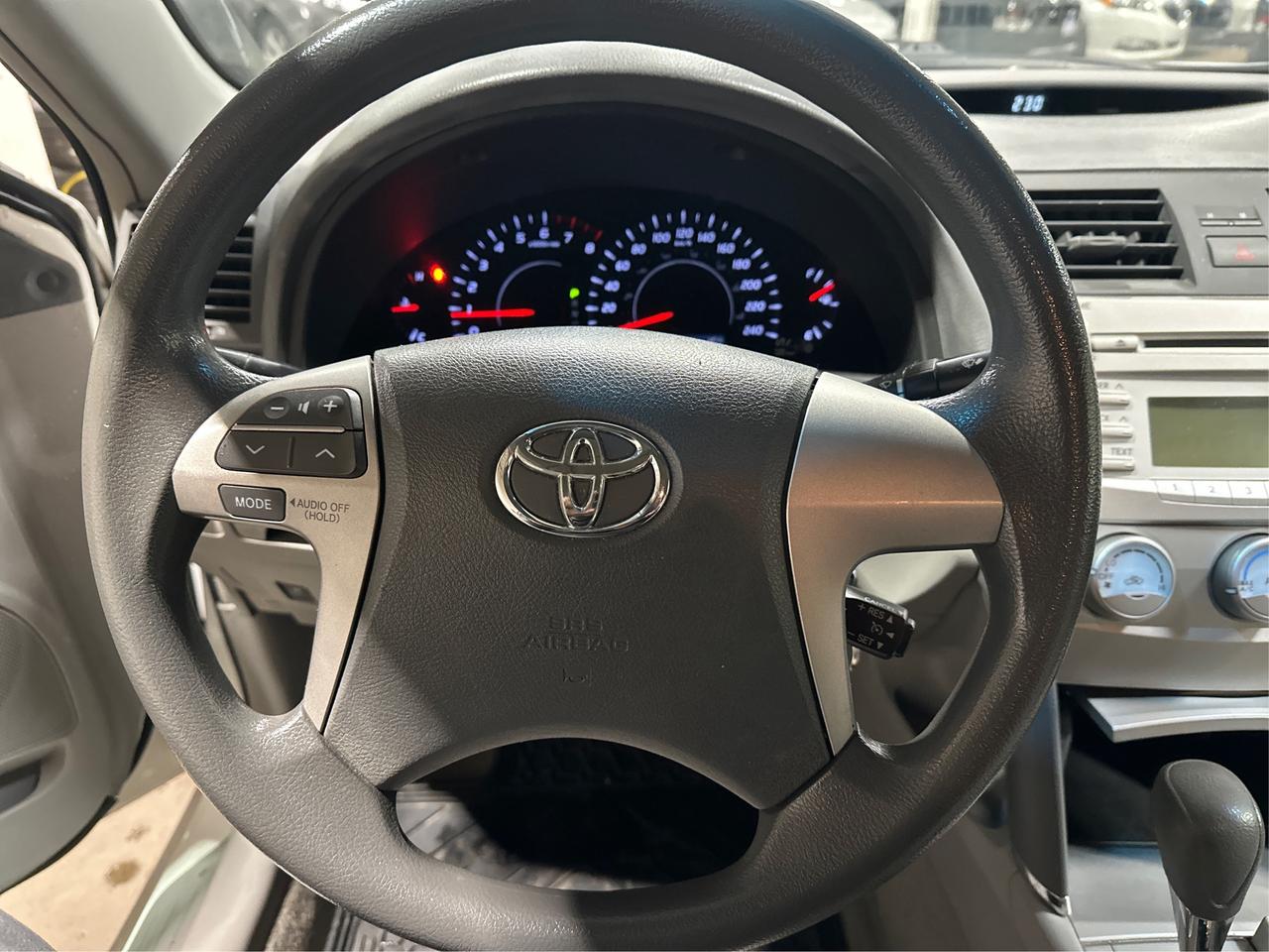 2010 Toyota Camry LE Photo