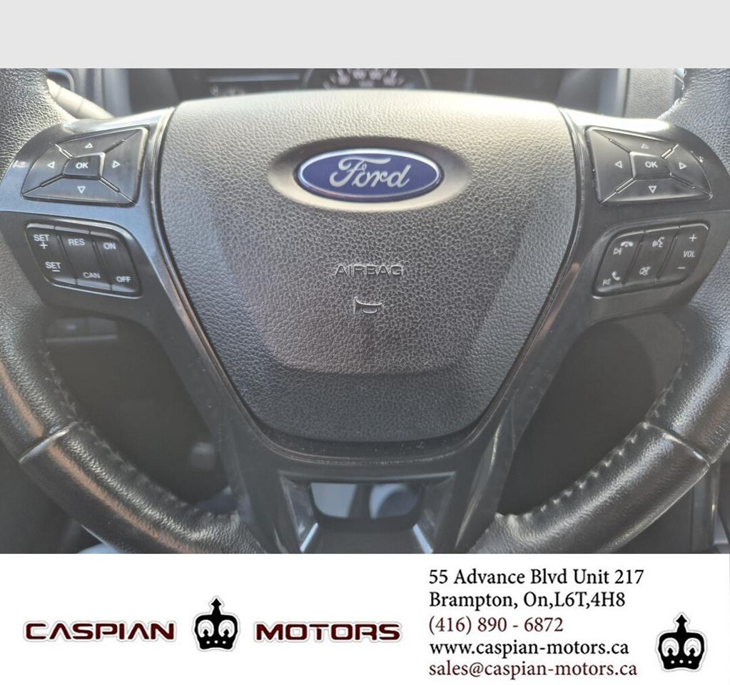 2019 Ford Explorer XLT Photo