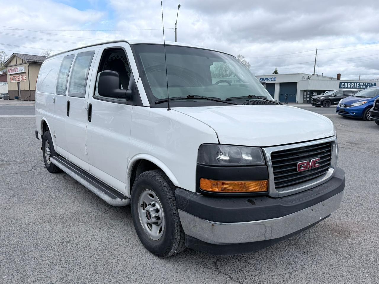 2017 GMC Savana RWD 2500 135" Photo