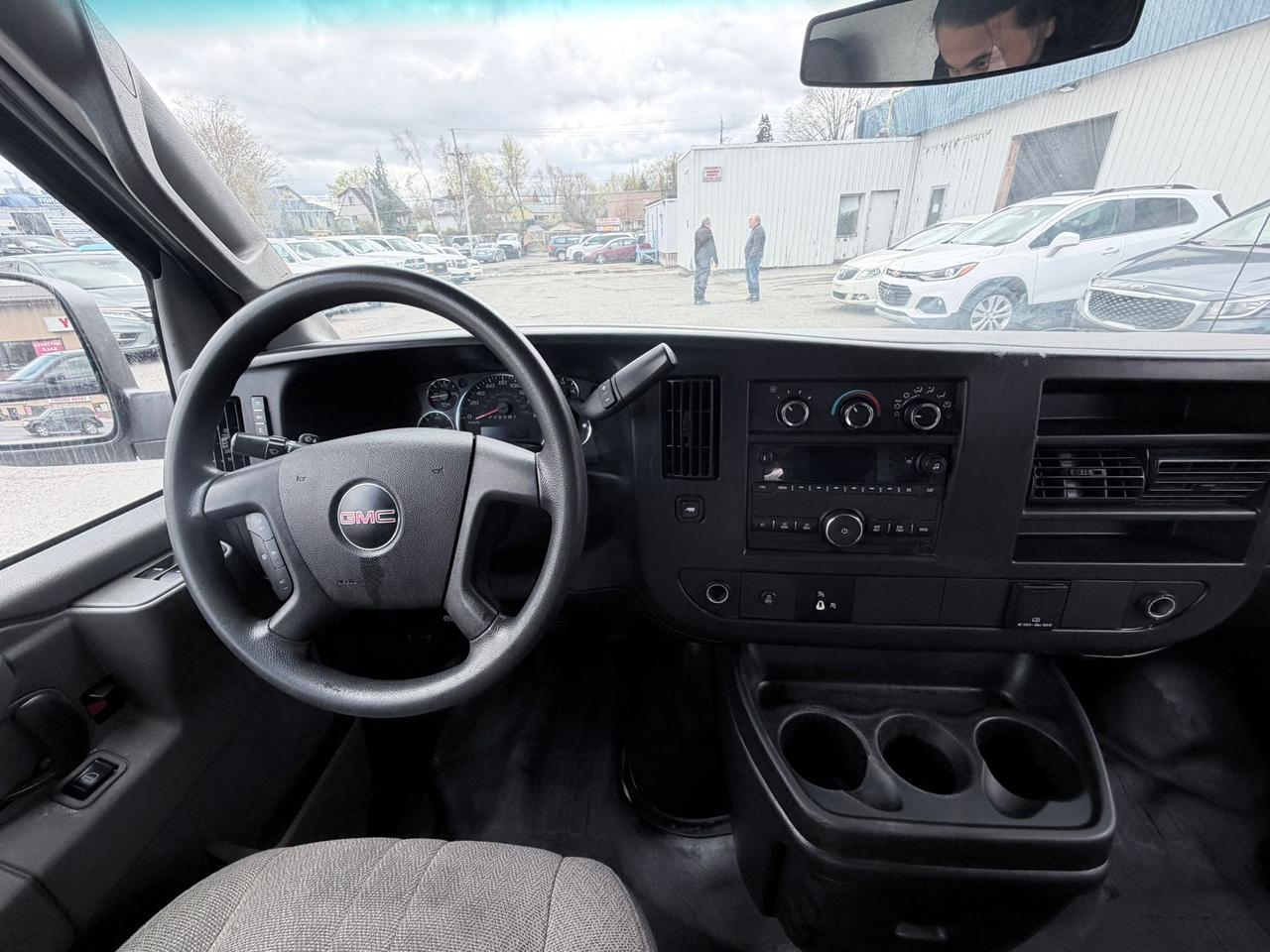 2017 GMC Savana RWD 2500 135" Photo