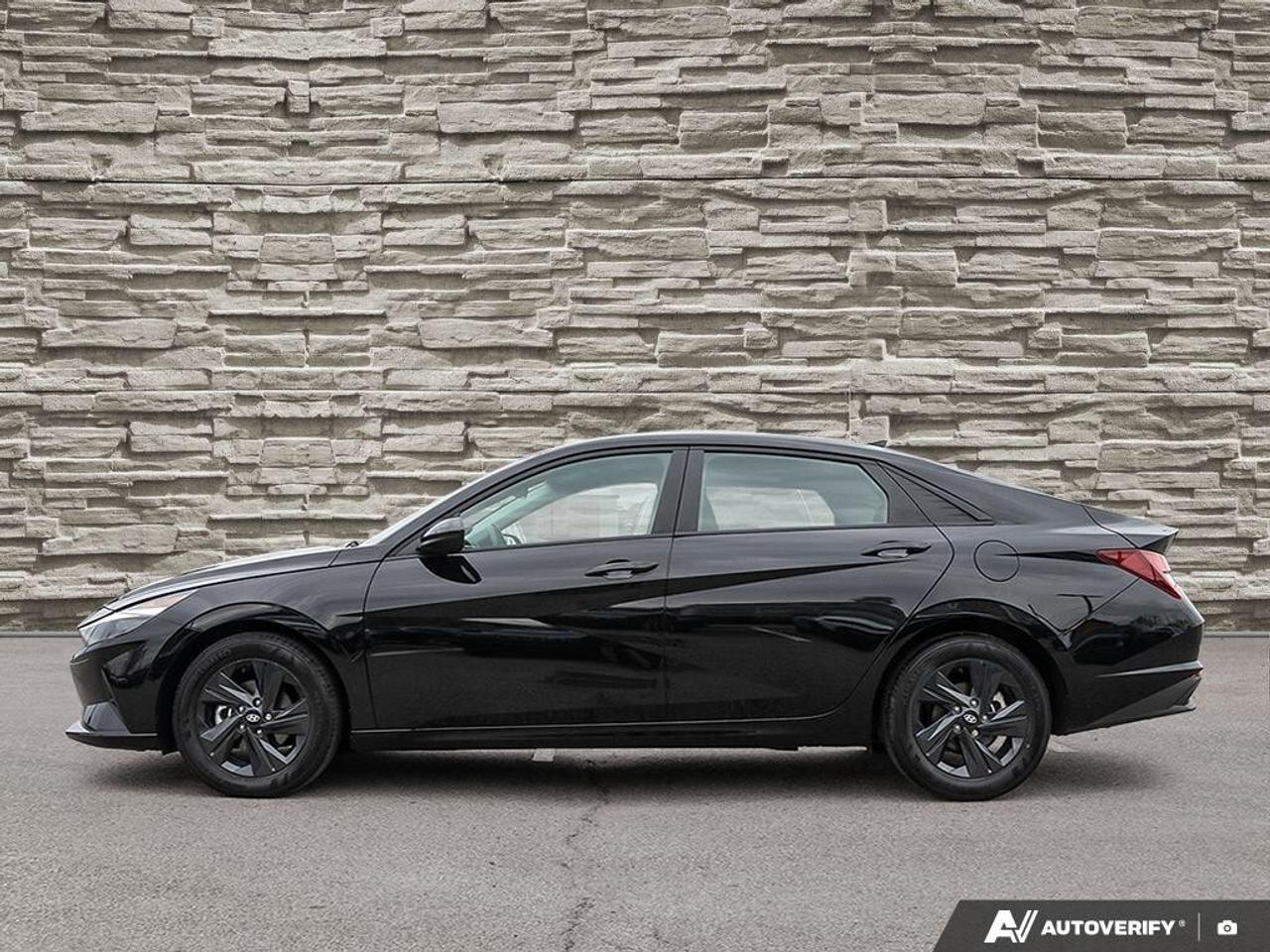 2022 Hyundai Elantra  Photo