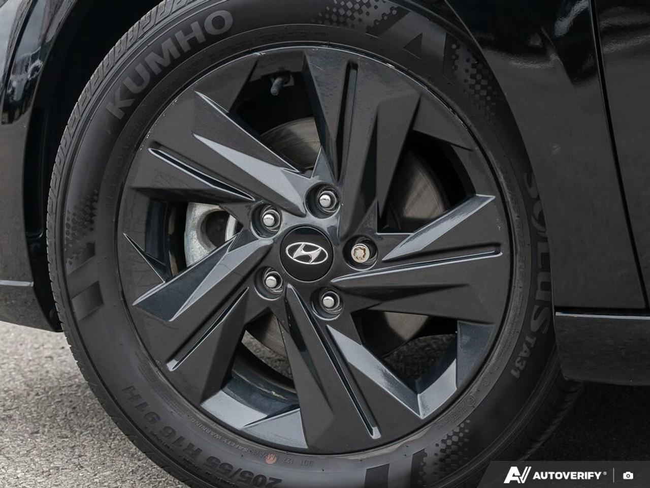 2022 Hyundai Elantra  Photo