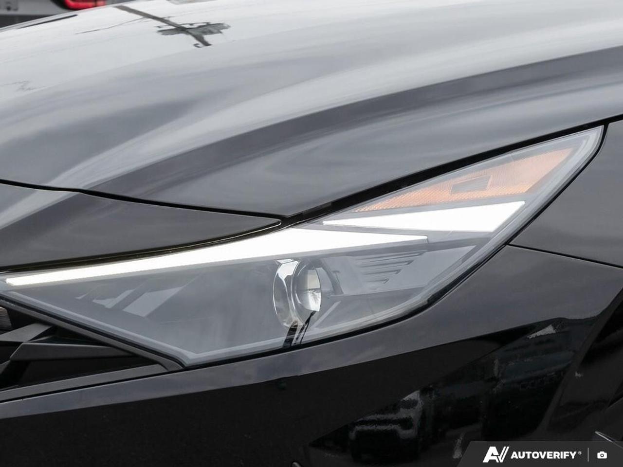 2022 Hyundai Elantra  Photo