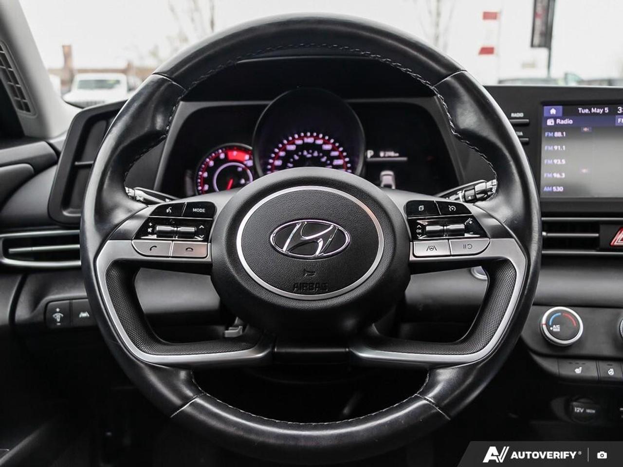 2022 Hyundai Elantra  Photo