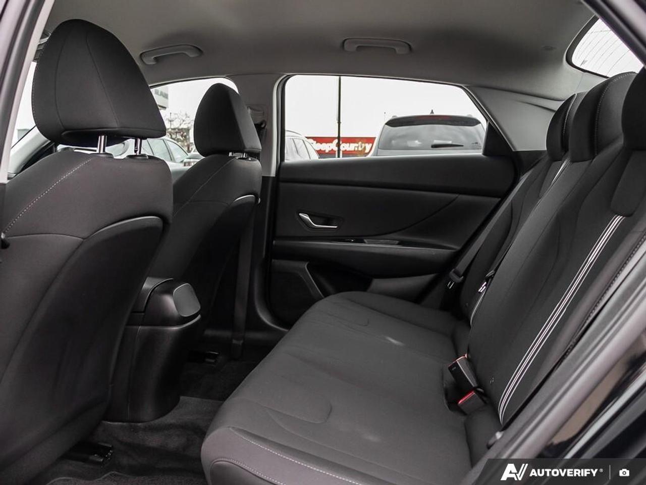 2022 Hyundai Elantra  Photo