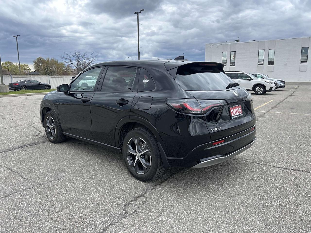 2025 Honda HR-V EX-L NAVI Photo4