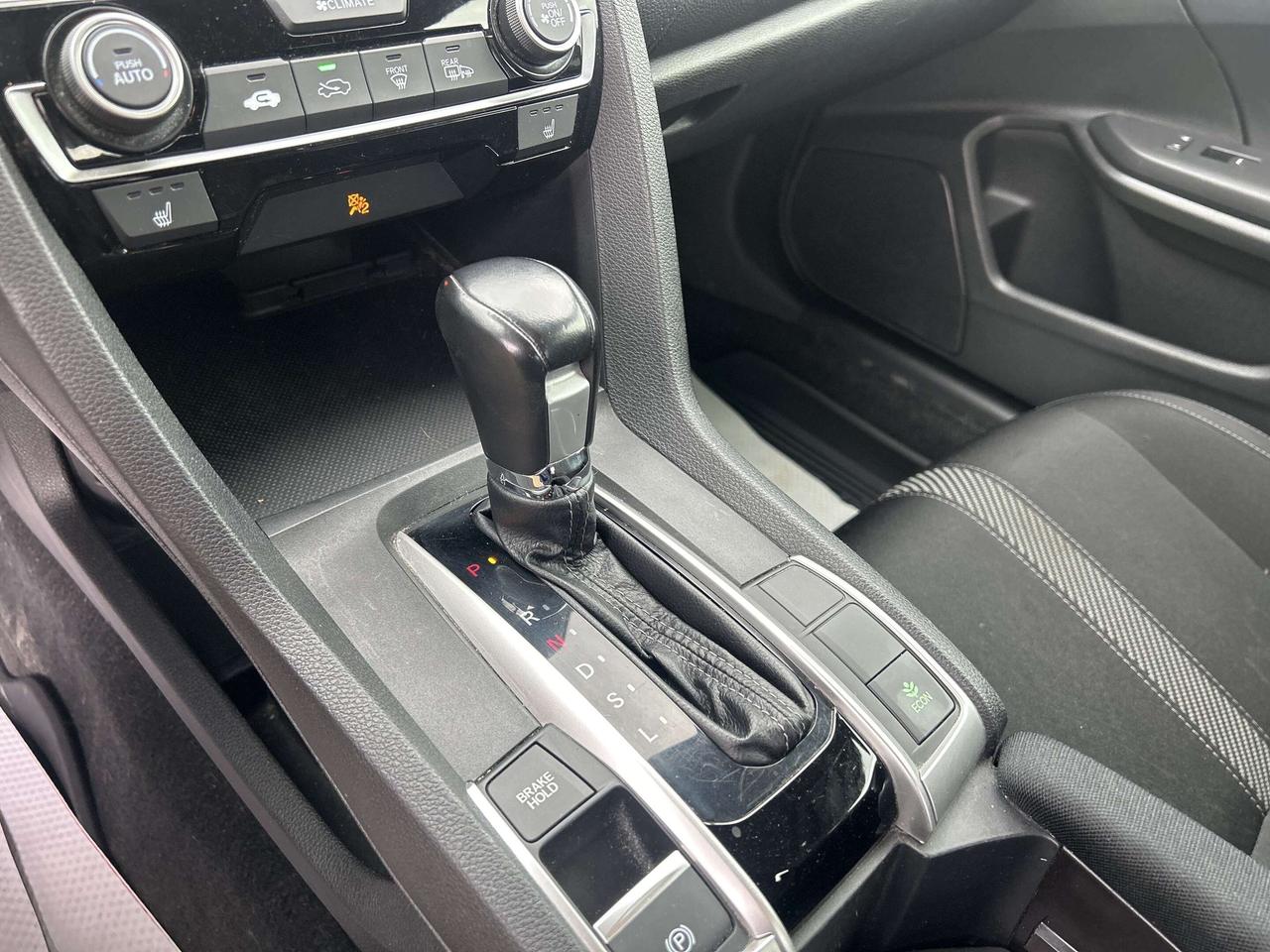 2018 Honda Civic SE Photo