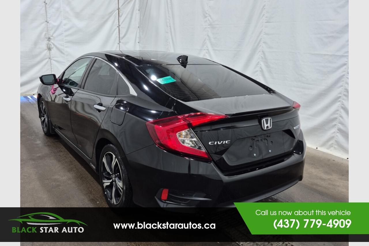 2017 Honda Civic Touring Photo2