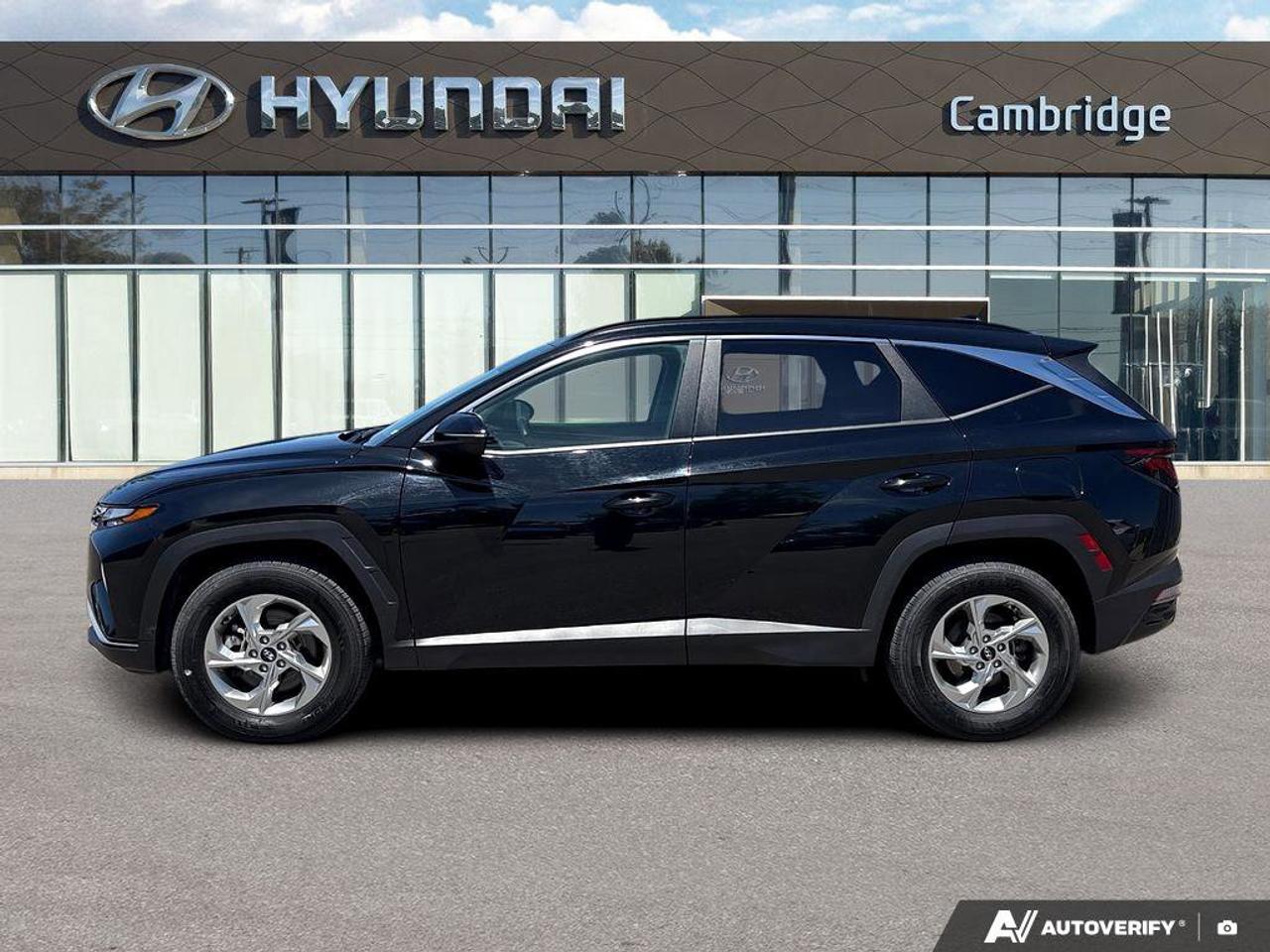 2024 Hyundai Tucson Preferred   NO ACCIDENTS   CARPLAY   7.9L/100KM Photo