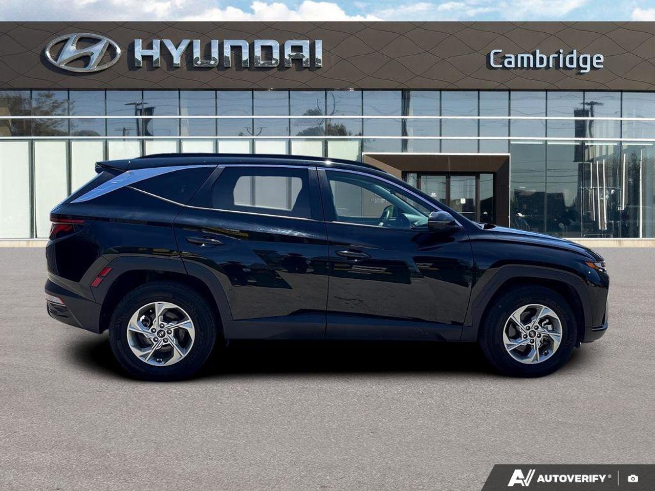 2024 Hyundai Tucson Preferred   NO ACCIDENTS   CARPLAY   7.9L/100KM Photo