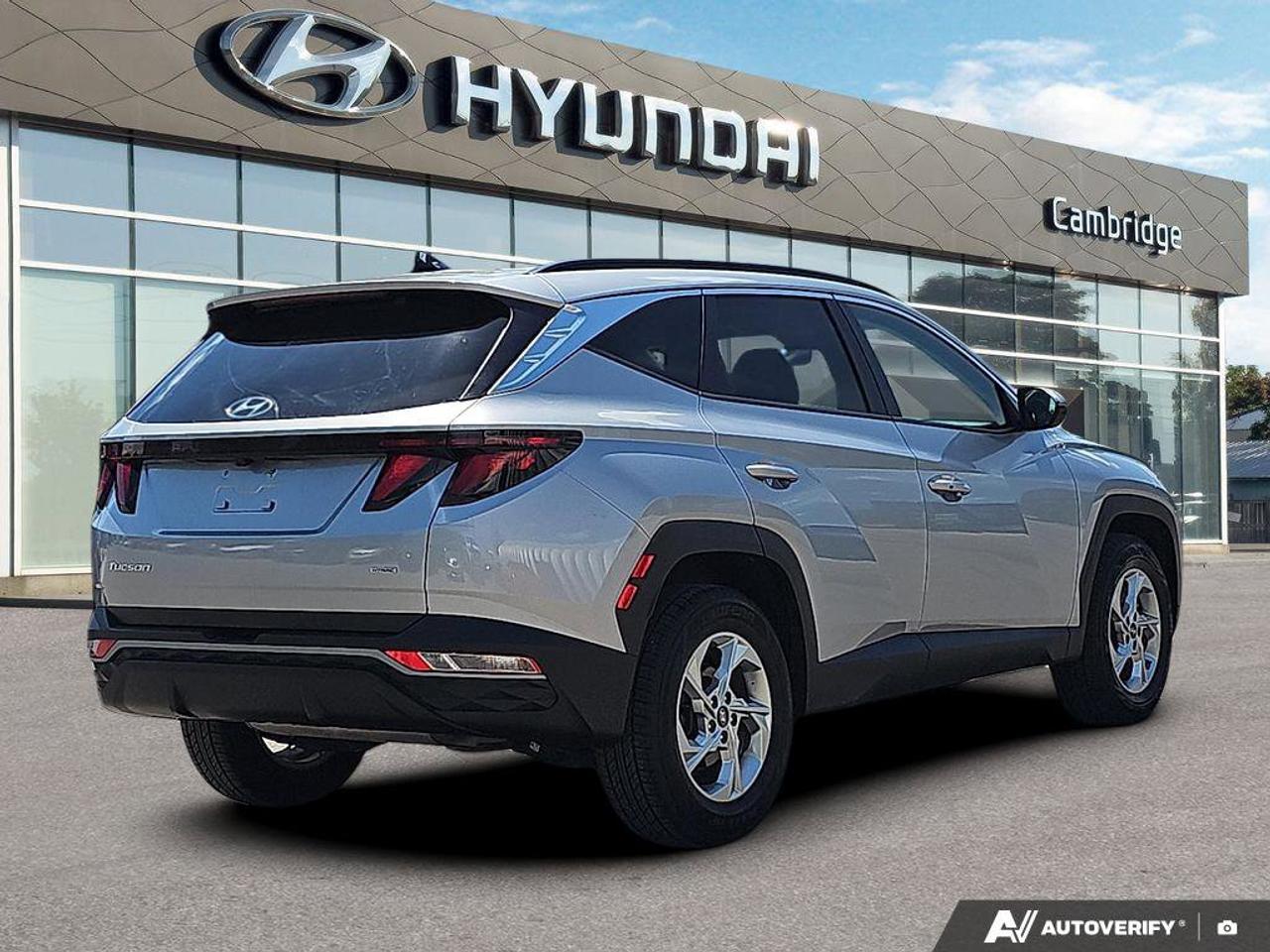 2024 Hyundai Tucson Preferred   NO ACCIDENTS   CARPLAY   7.9L/100KM Photo