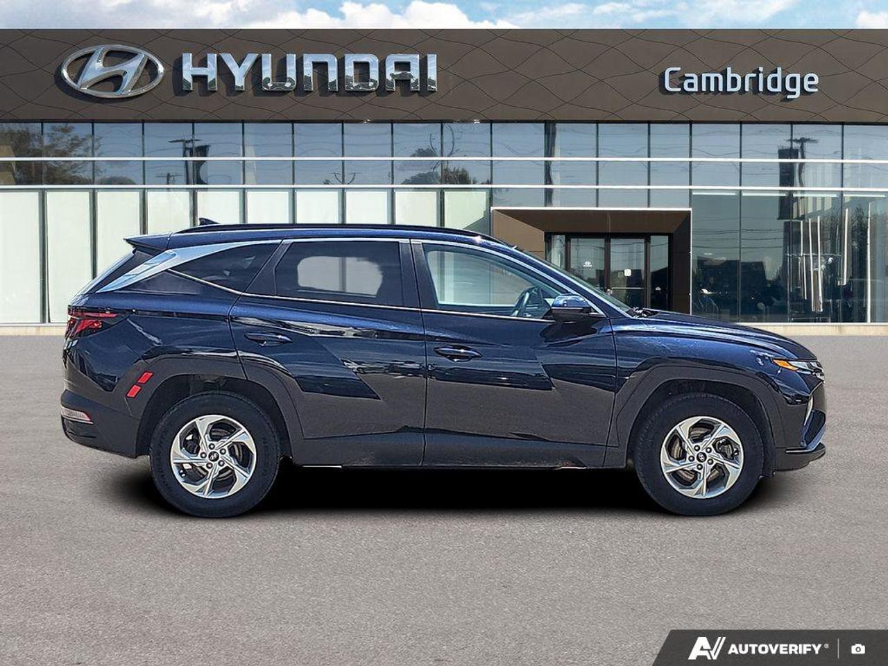 2024 Hyundai Tucson Preferred   NO ACCIDENTS   CARPLAY   7.9L/100KM Photo