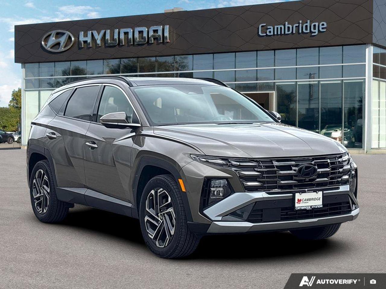 2025 Hyundai Tucson Hybrid Ultimate   NO ACCIDENTS   ONE OWNER   6.7L/100KM Photo