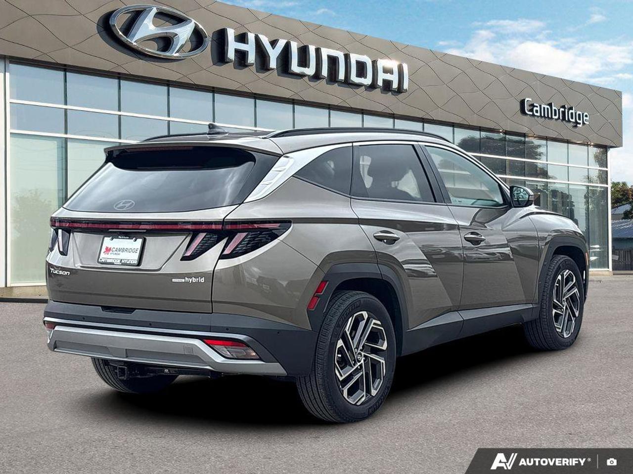 2025 Hyundai Tucson Hybrid Ultimate   NO ACCIDENTS   ONE OWNER   6.7L/100KM Photo