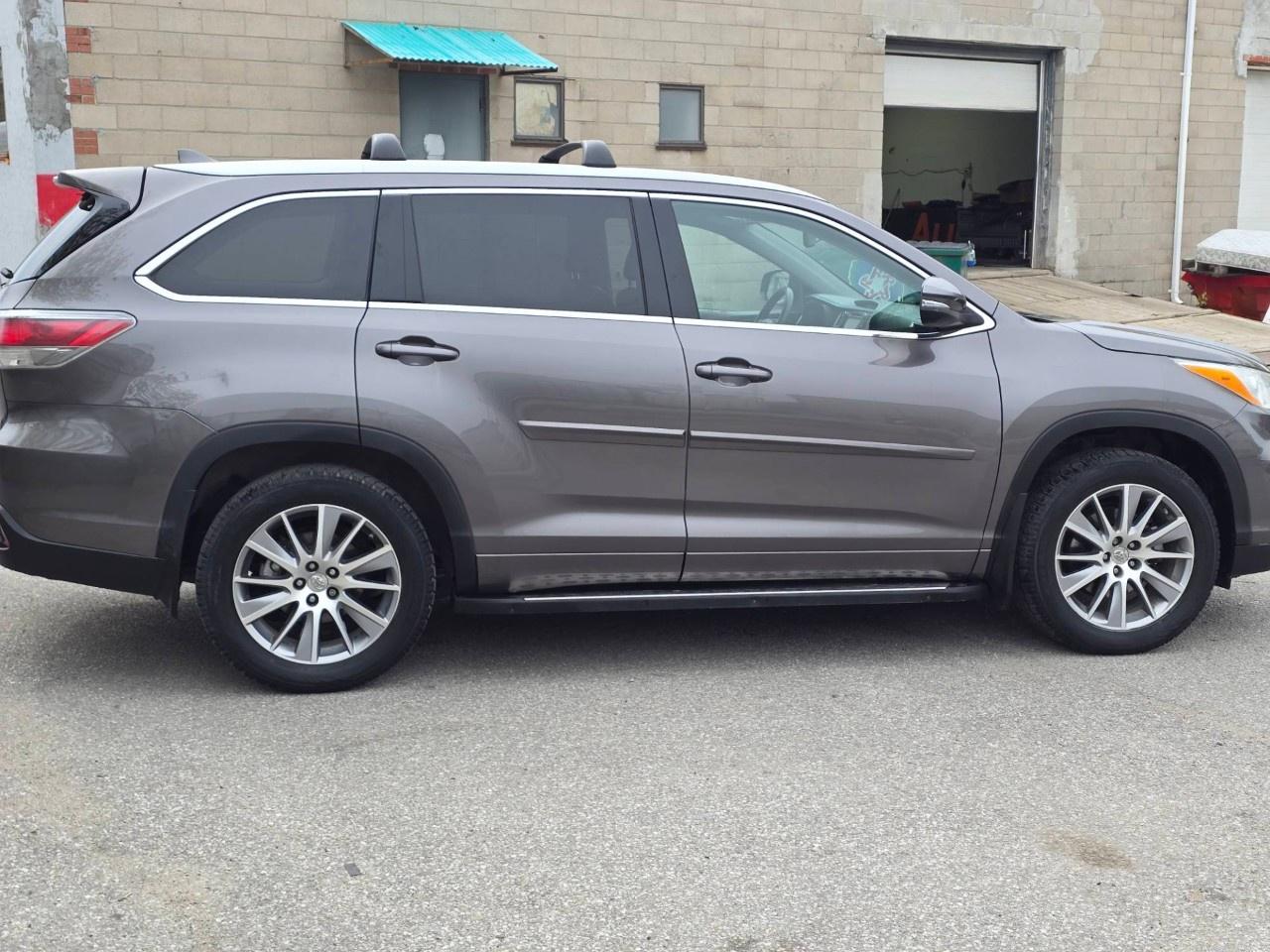 2015 Toyota Highlander AWD 4DR XLE Photo