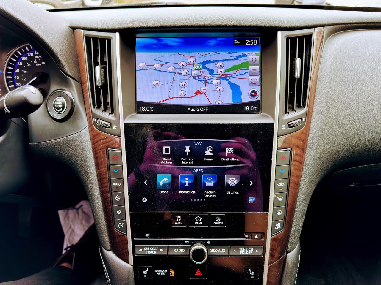 2016 Infiniti Q50 Premium Photo