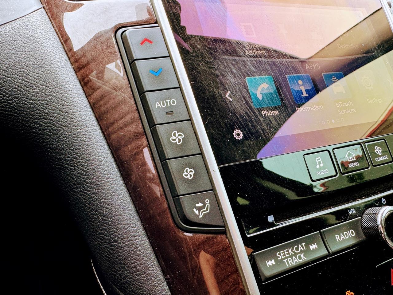 2016 Infiniti Q50 Premium Photo