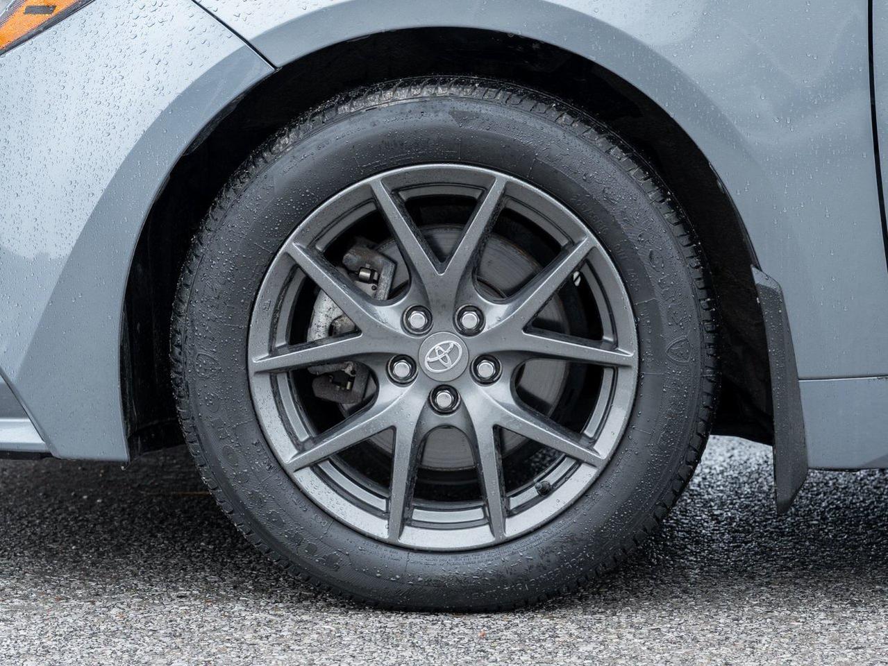 2023 Toyota Corolla LE Photo3