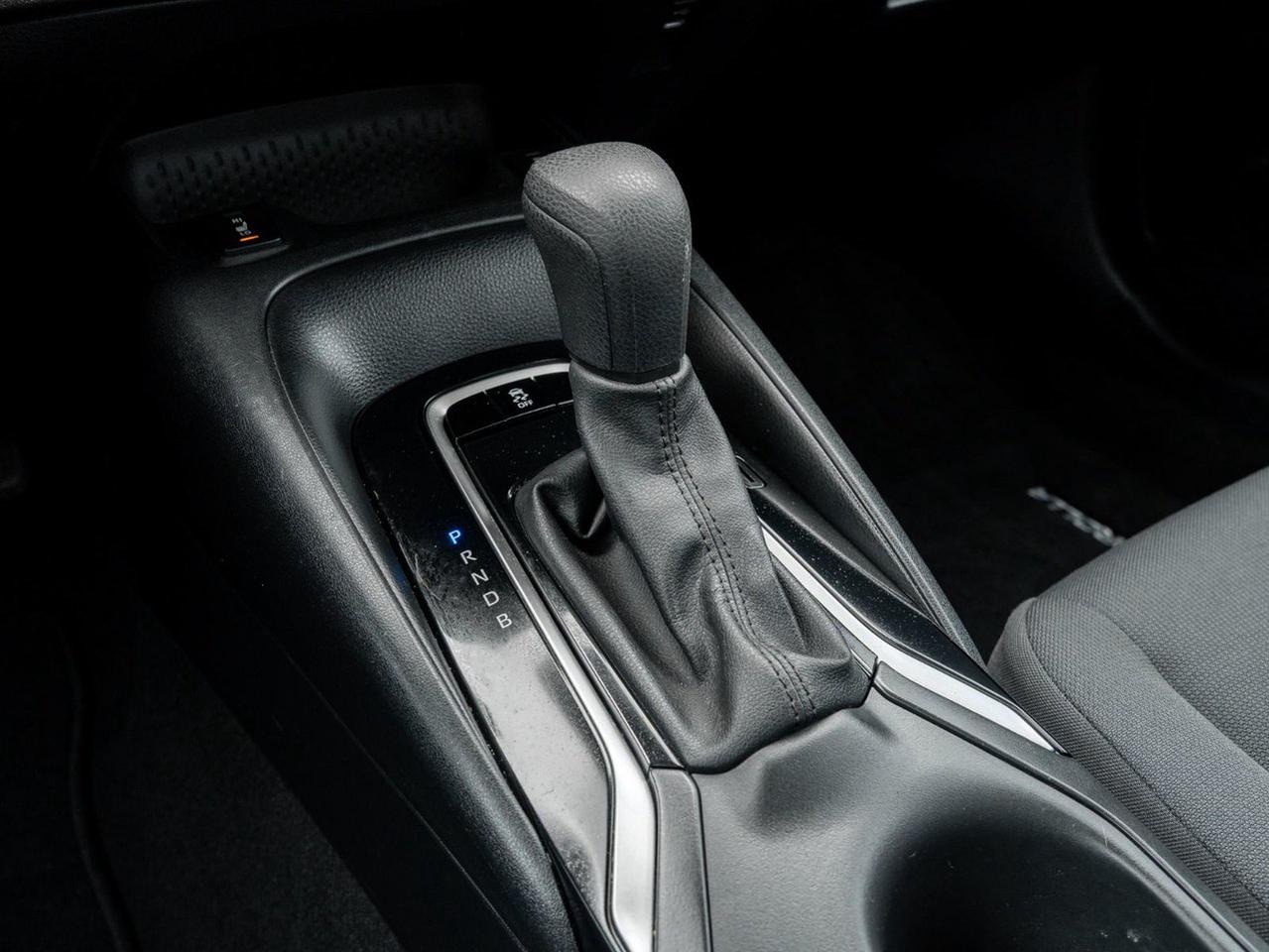 2023 Toyota Corolla LE Photo