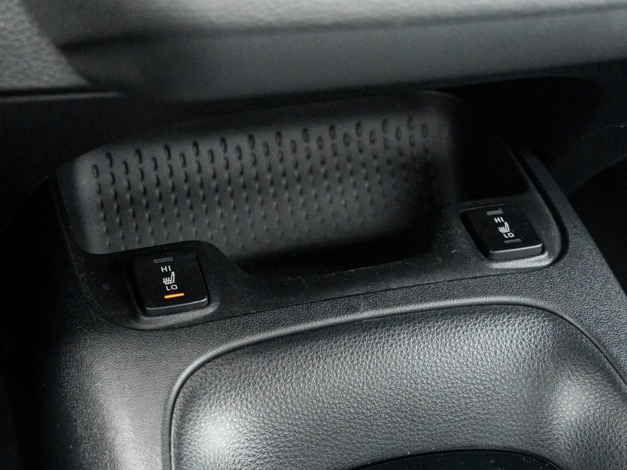 2023 Toyota Corolla LE Photo