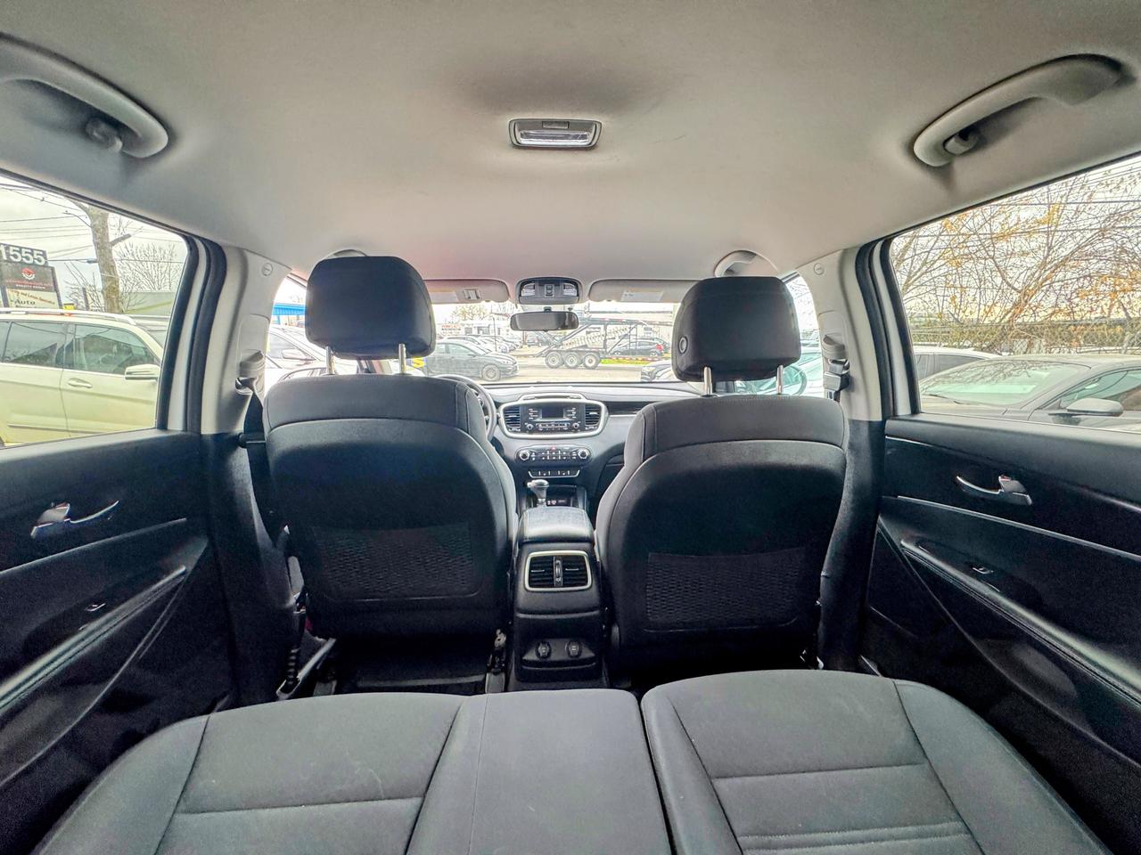 2017 Kia Sorento LX Photo