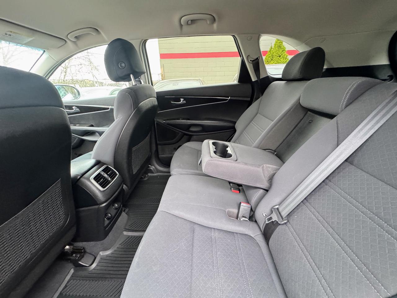 2017 Kia Sorento LX Photo