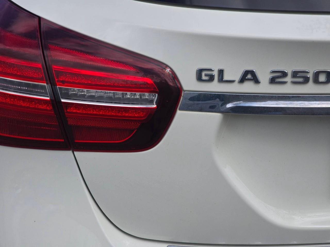 2018 Mercedes-Benz GLA GLA 250 4MATIC SUV Photo