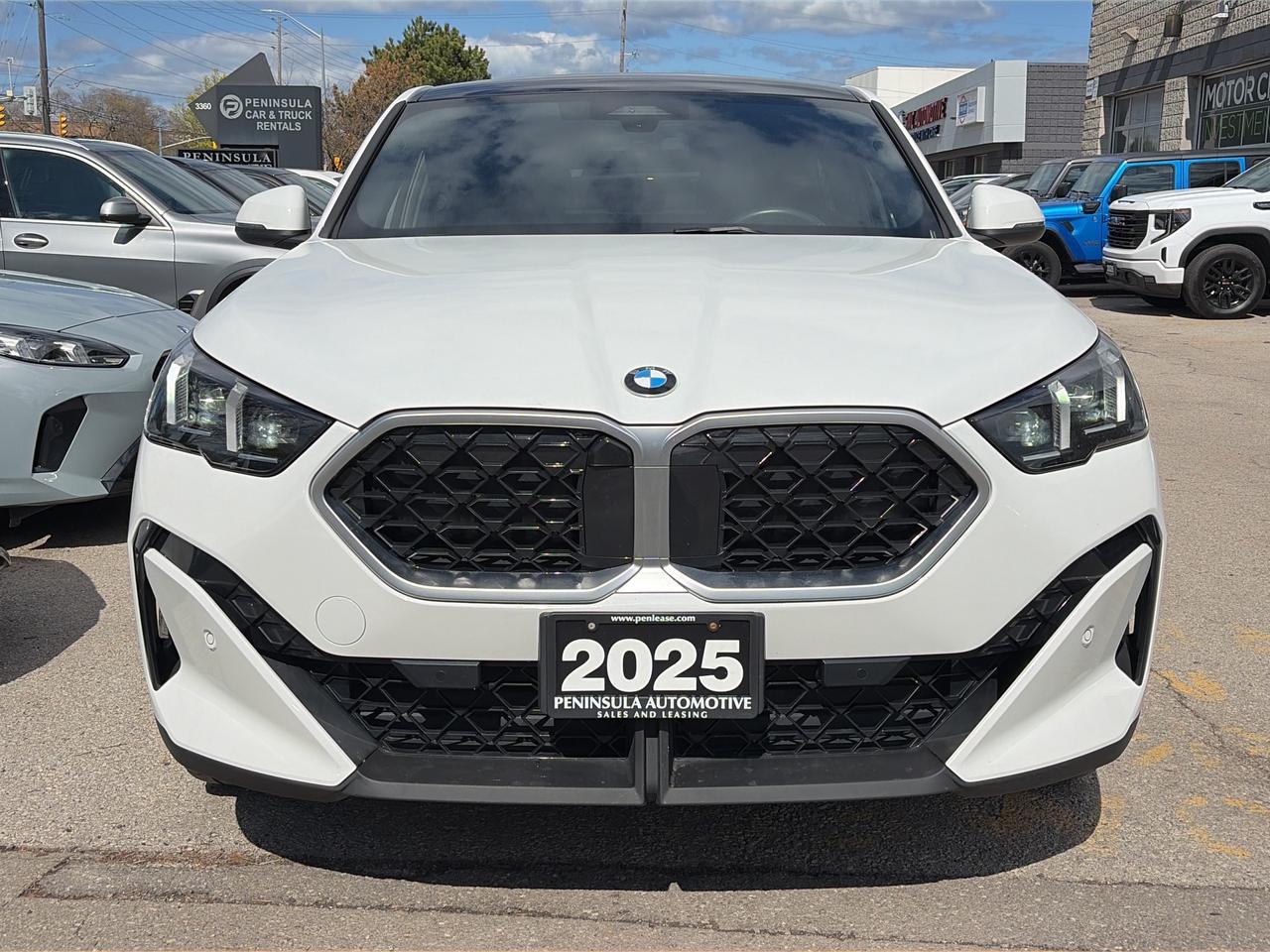 2025 BMW X2 PANOROOF, CARPLAY,ANDROID AUTO, REMOTE START, NAVI Photo