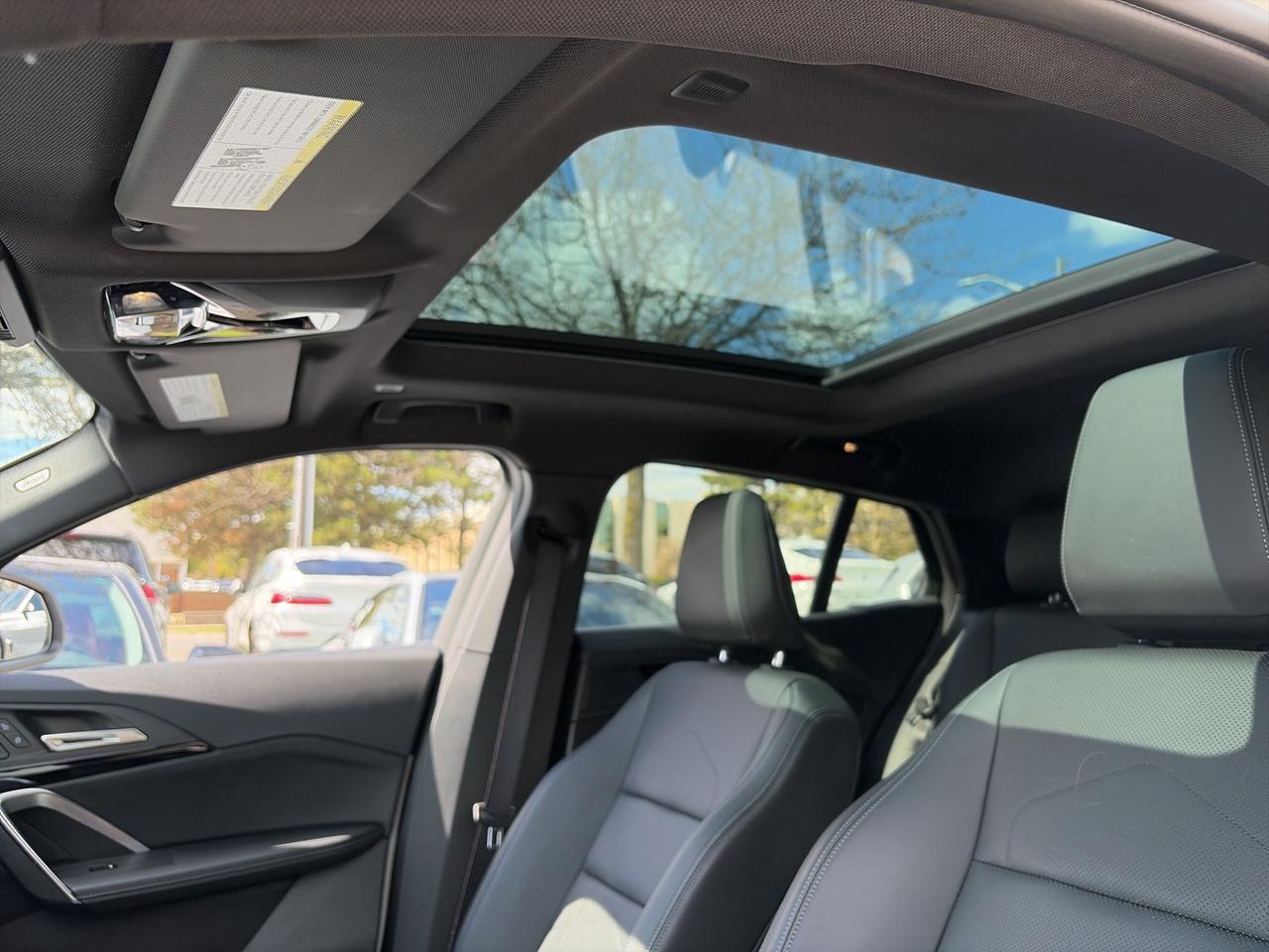 2025 BMW X2 PANOROOF, CARPLAY,ANDROID AUTO, REMOTE START, NAVI Photo