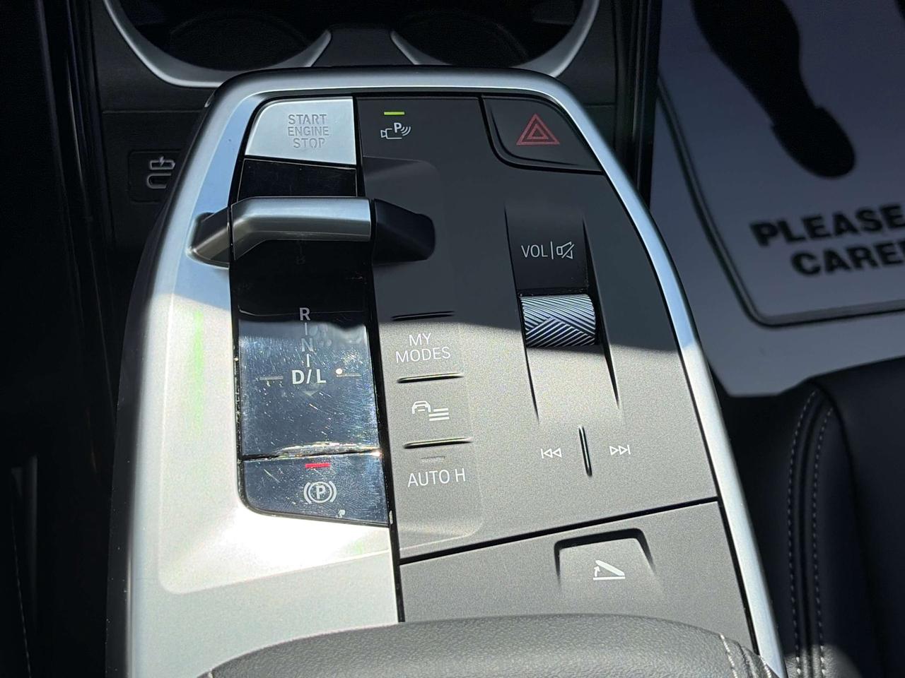 2025 BMW X2 PANOROOF, CARPLAY,ANDROID AUTO, REMOTE START, NAVI Photo