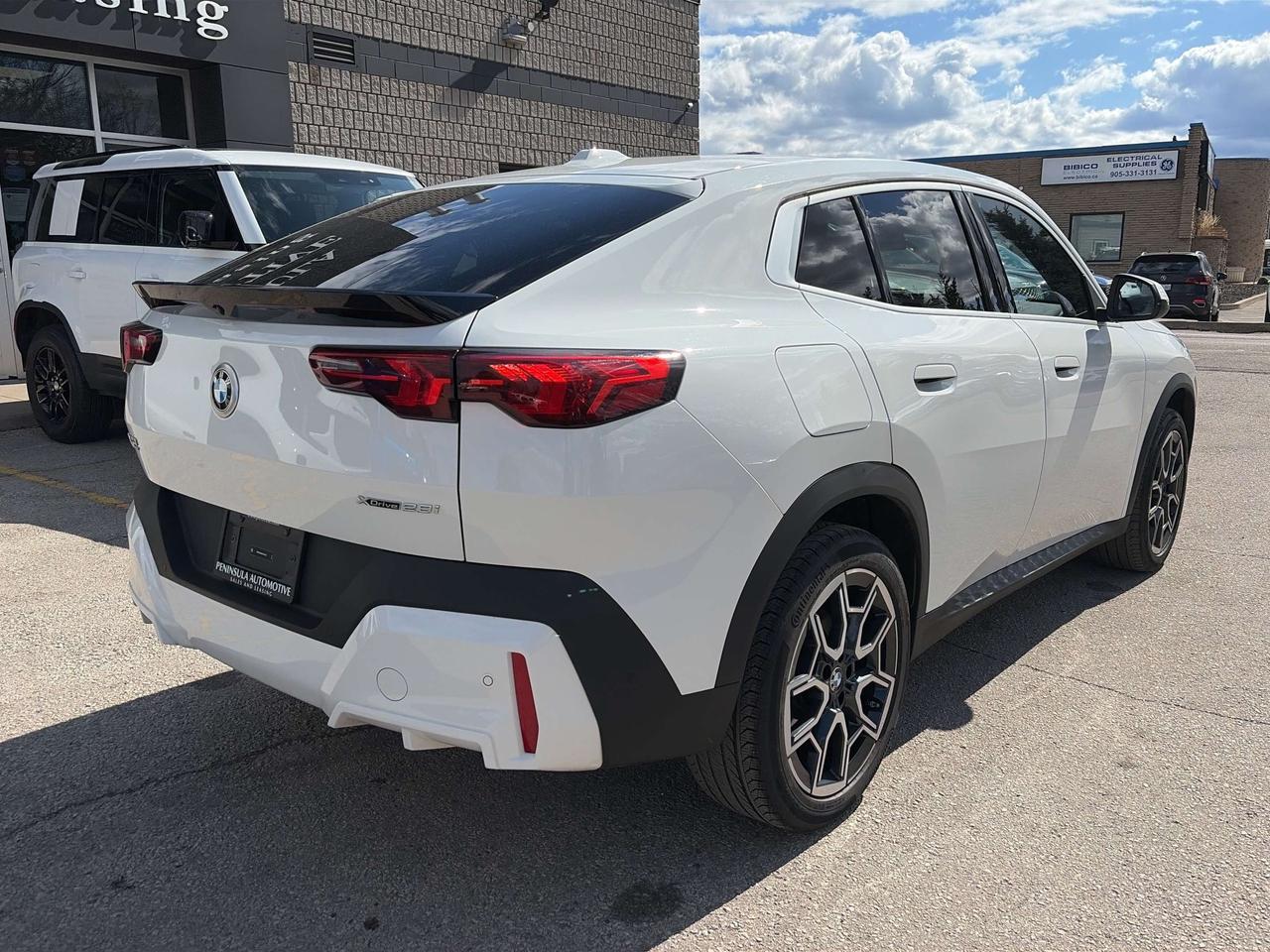 2025 BMW X2 PANOROOF, CARPLAY,ANDROID AUTO, REMOTE START, NAVI Photo