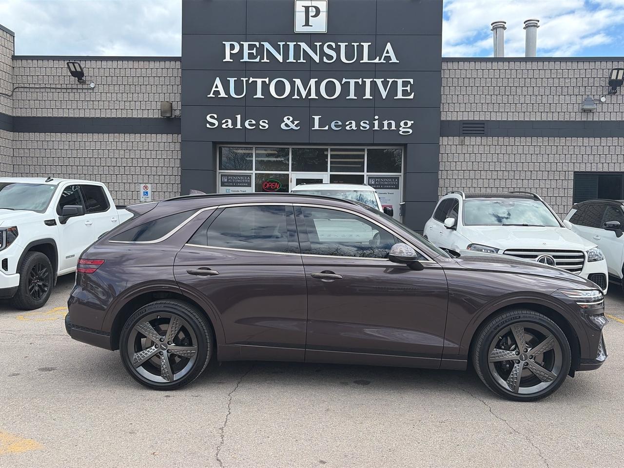 2024 Genesis GV70 3.5T SPORT PLUS W/LSD,REMOTE PARK,HEADS UP,360 CAM Photo