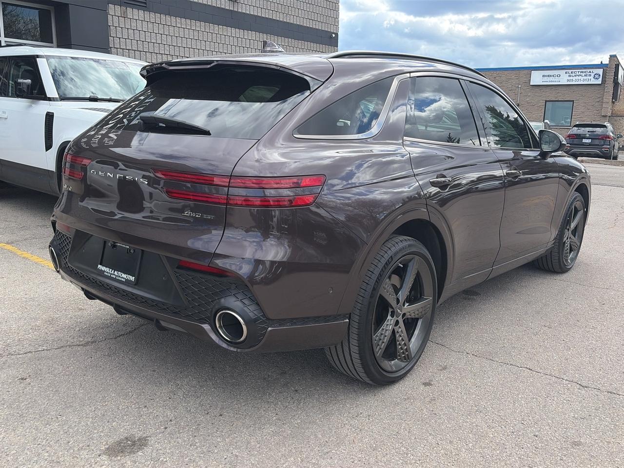 2024 Genesis GV70 3.5T SPORT PLUS W/LSD,REMOTE PARK,HEADS UP,360 CAM Photo