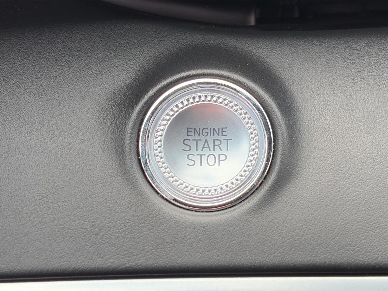 2024 Genesis GV70 3.5T SPORT PLUS W/LSD,REMOTE PARK,HEADS UP,360 CAM Photo