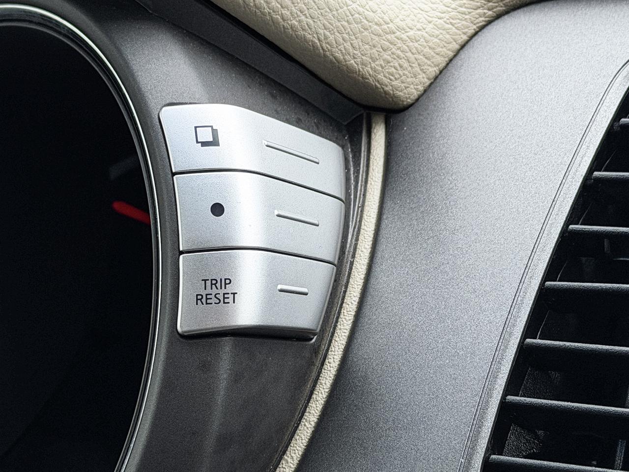 2013 Nissan Murano SL Photo