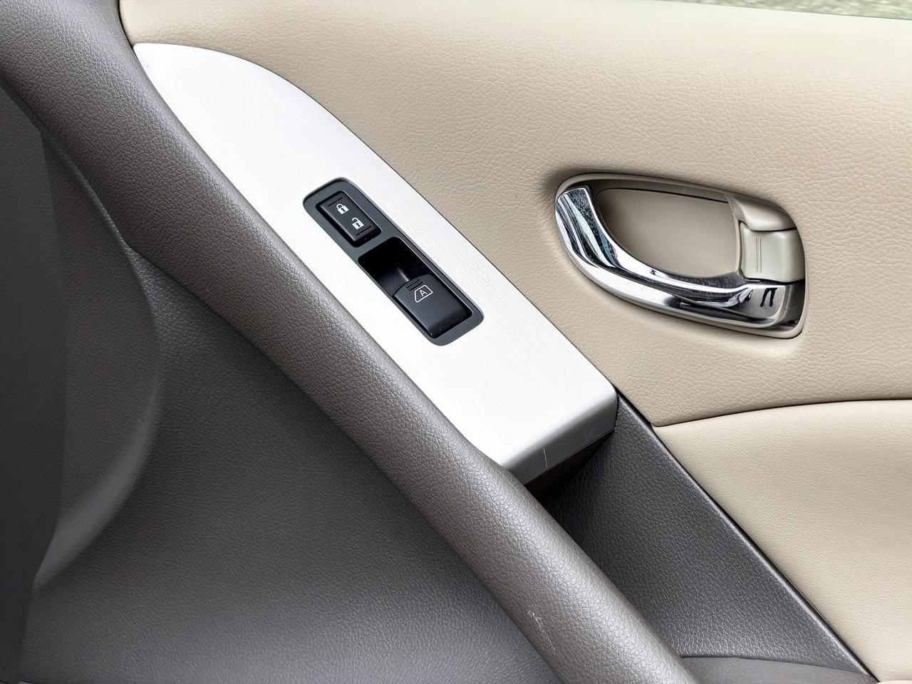 2013 Nissan Murano SL Photo
