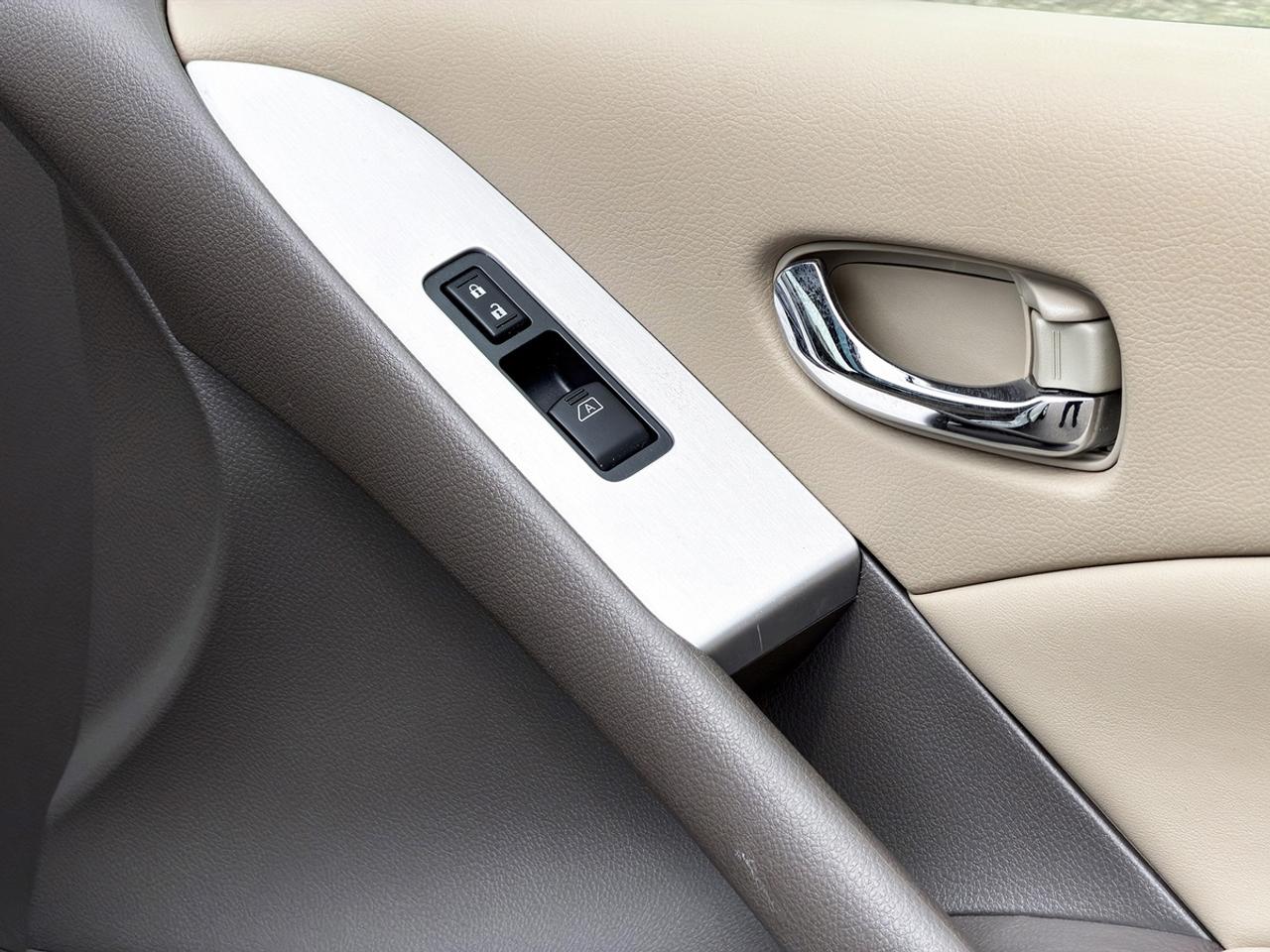 2013 Nissan Murano SL Photo