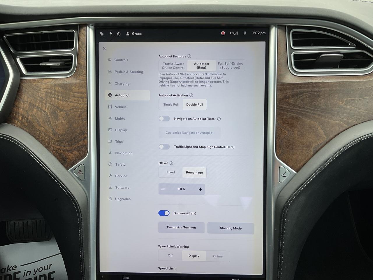 2017 Tesla Model S 75D - Photo