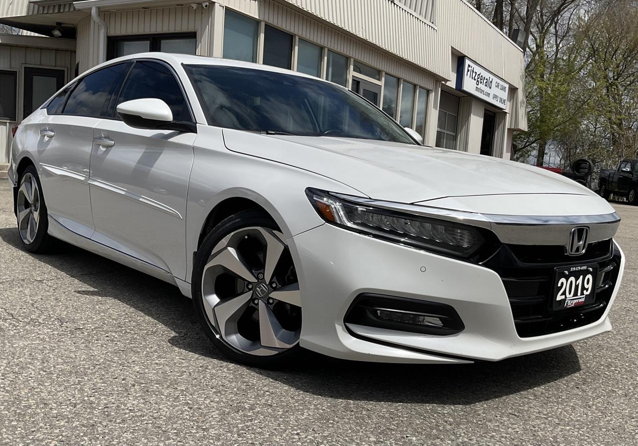 2019 Honda Accord Touring 2.0T - LTHR! NAV! BACK-UP CAM! BSM! SUNROO Photo