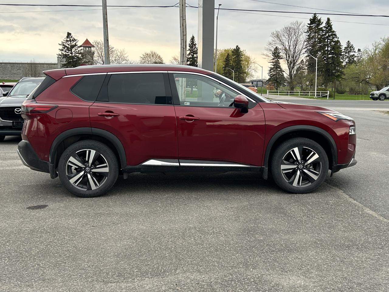 2021 Nissan Rogue AWD Platinum Photo