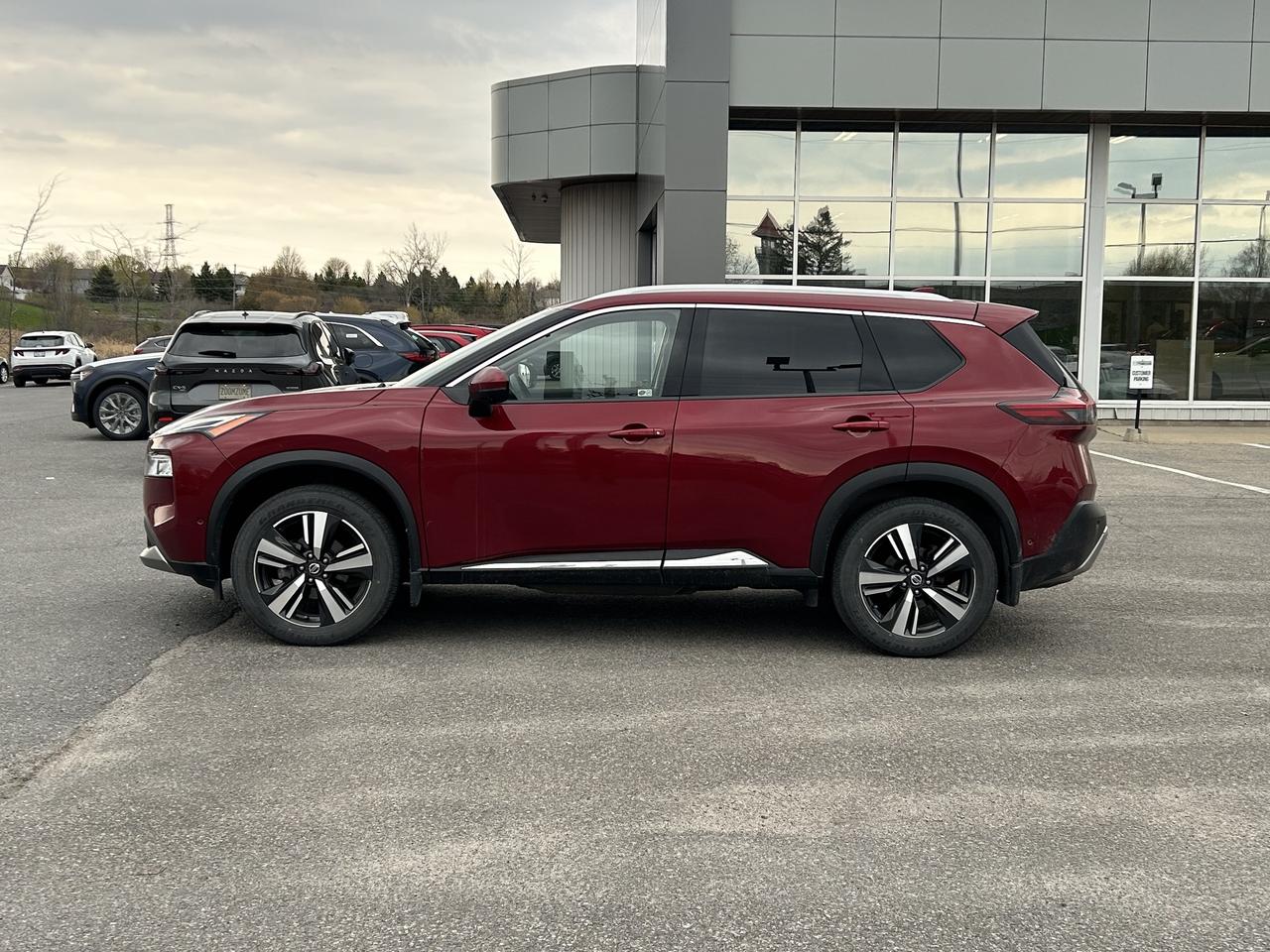 2021 Nissan Rogue AWD Platinum Photo