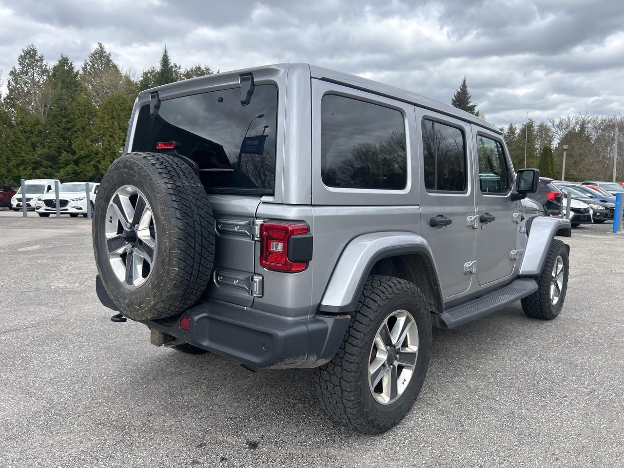 2019 Jeep WRANGLER UNLIMITED Sahara, Heat Package, Nav, Bluetooth, Back Up Cam Photo4