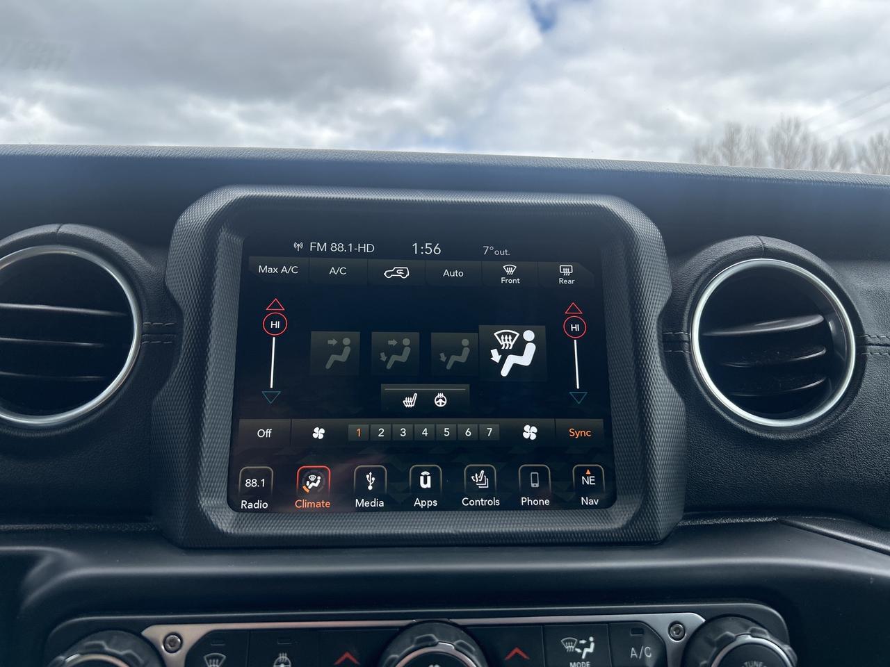 2019 Jeep WRANGLER UNLIMITED Sahara, Heat Package, Nav, Bluetooth, Back Up Cam Photo
