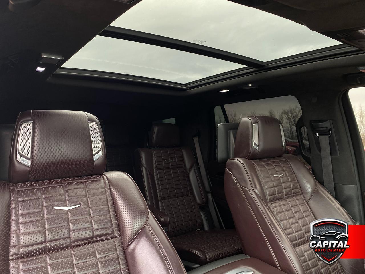 2022 Cadillac Escalade Premium Luxury Photo